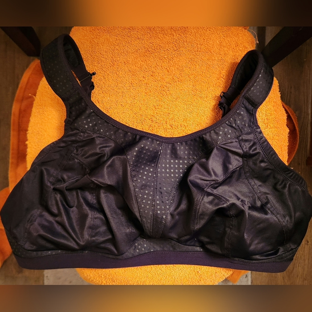 38FF (UK) Freya Active Dynamic Wireless Sports Bra, Black Colorway